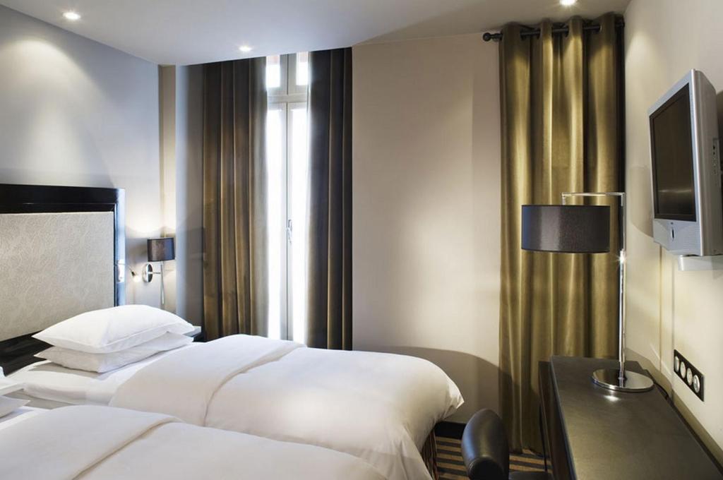 Chambre Quadruple avec Salle de Bains Commune