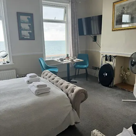 The Ship Inn - Sandgate-2